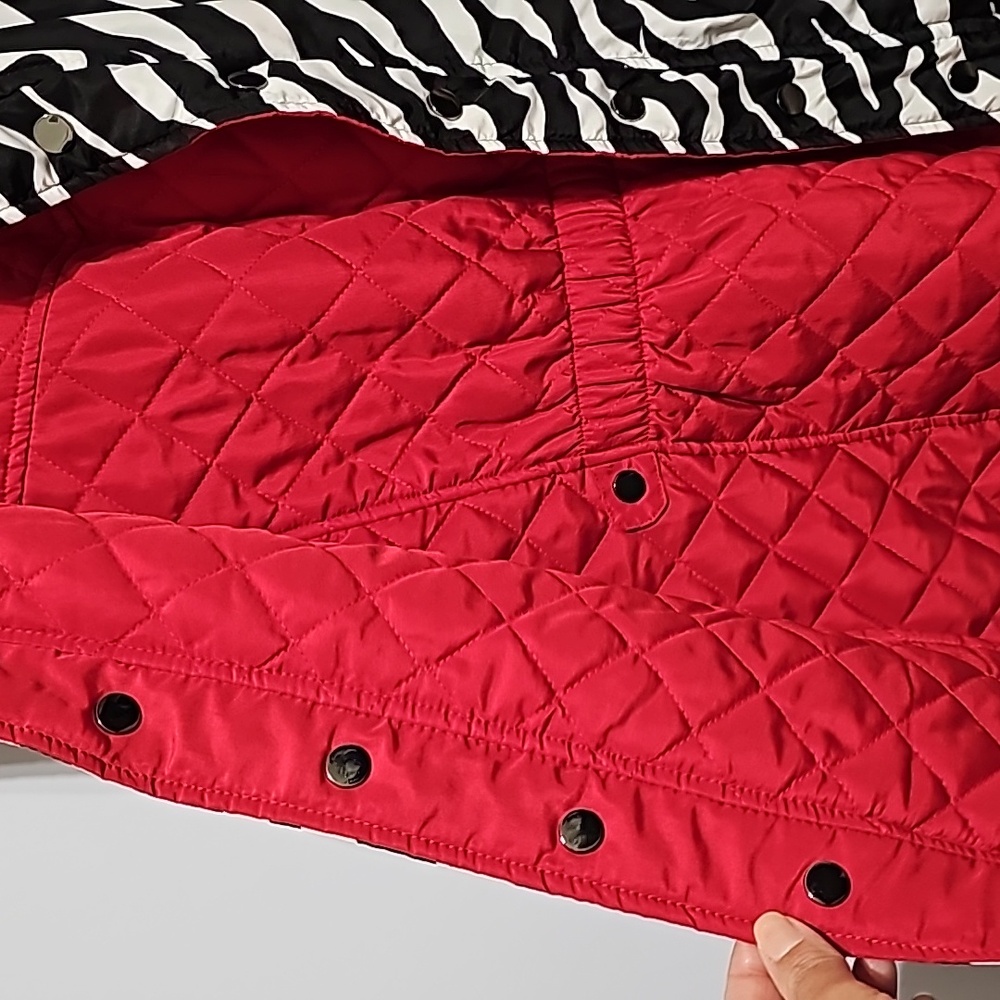 Reversible Lightweight Vest - Picture 9 of 9